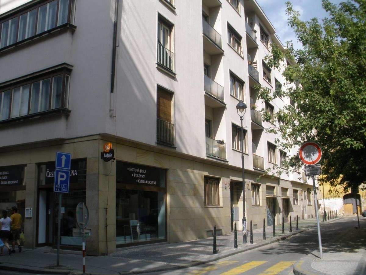 Apartments Tronicek Praga Esterno foto